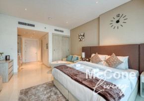 Beachfront Studio Right by Nakheel Mall